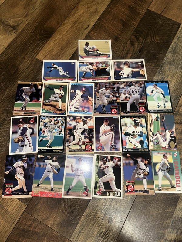 Lot Of 21 Vintage Cleveland Indians Baseball Cards From Early 1990s