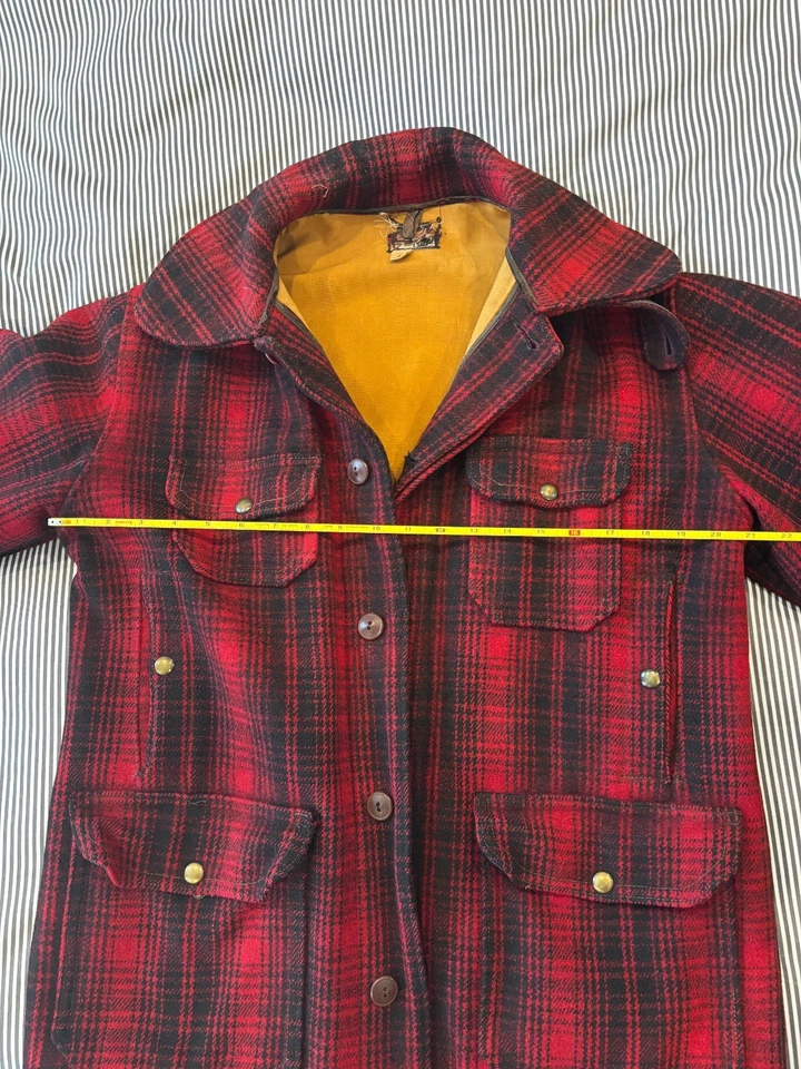 Vintage Woolrich Buffalo Plaid Wool Mackinaw  40-50s Hunting Jacket Size M (40) - Image 4 of 4