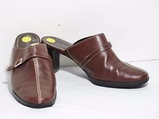 St. John's Bay Brown Leather Slip-On Mules One Buckle 2 3/4" Heels Women's 7.5 M