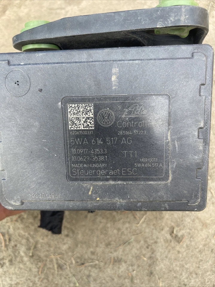 Genuine Abs Pump And Module Volkswagen MK 8 2021 Audi Seat Skoda 5WA 614 517 AG - Image 2 of 4