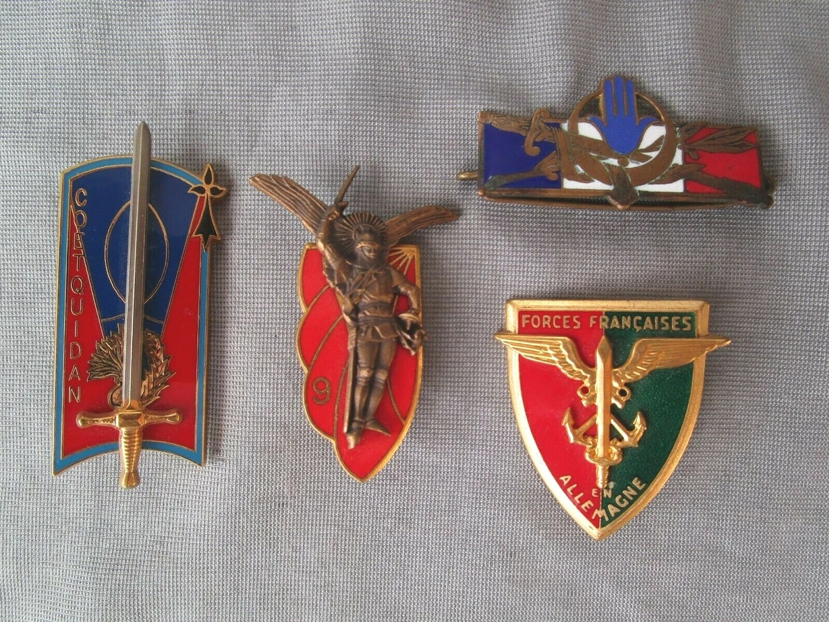 FRANÇE GENDARMERIE - Insigne CCRG de Poitou-Charente Fabr.Paris Nice
