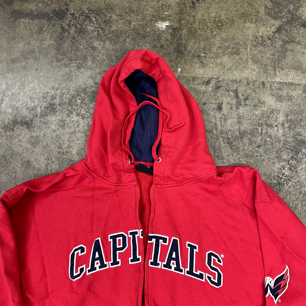 Capitals hotsell hockey sweatshirt