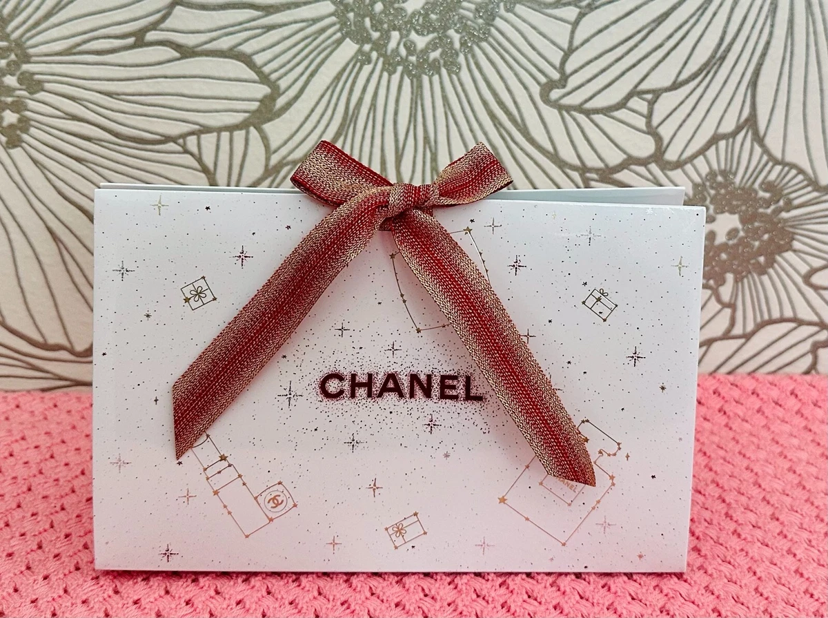 CHANEL, Party Supplies, Best Dealauthentic Chanel Yard Wrapping Paper 8  Ribbon