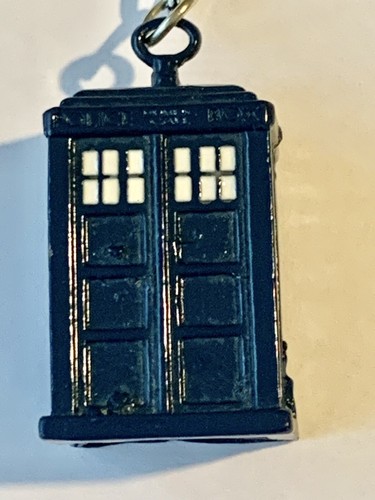 ¡MUY BONITO LLAVERO DE METAL DR. WHO “TARDIS”!! - Imagen 2 de 2