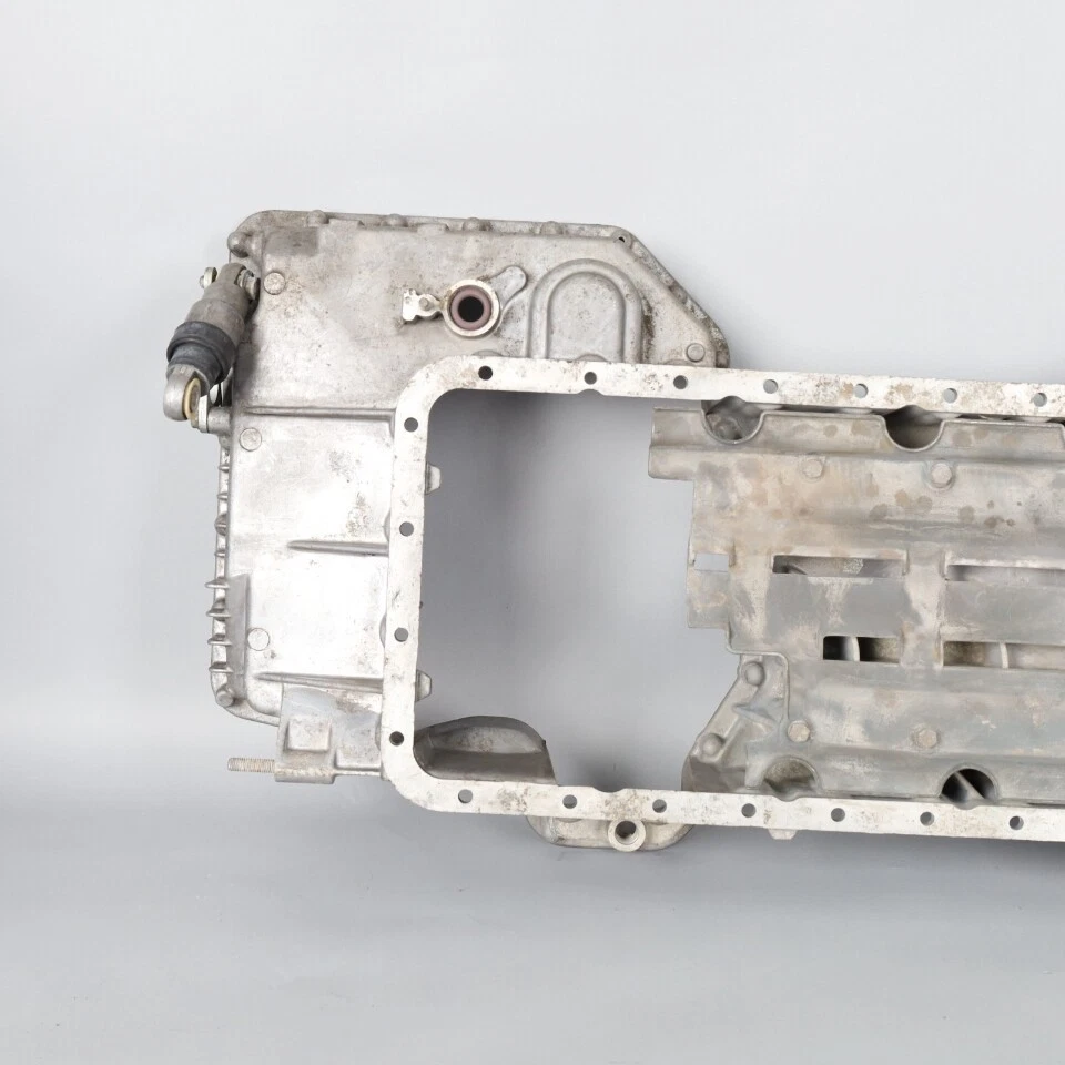 1997-2003 MW 540i 740i 840i Upper Engine Oil Pan 11137513374 OEM Used Foto 4 de 4