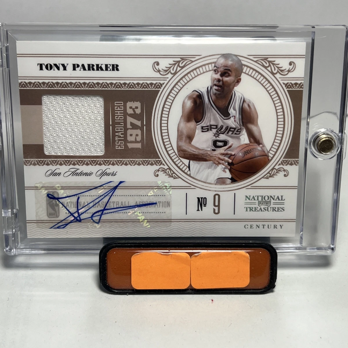 その他 TONY PARKER auto autographed-tony-parker-jersey