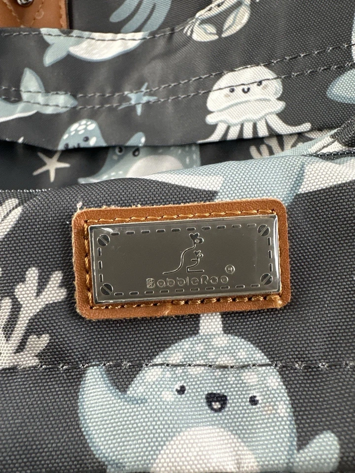 Mochila Bolsa de Pañales BabbleRoo - Gris/Azul, Bolsa de Viaje para Bebé Multifunción Foto 3 de 4