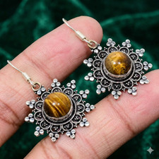 Orecchino fatto a mano con pietra preziosa occhio di tigre 1,8"