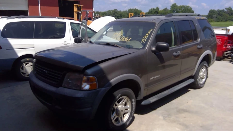 Used Hood fits: 2002 Ford Explorer 4 Dr exc. Sport Trac Grade A - Image 3 of 4