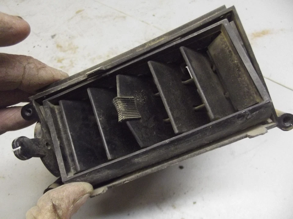 Buick Riviera 1972 usado tablero calentador aire acondicionado ventilación Foto 2 de 4