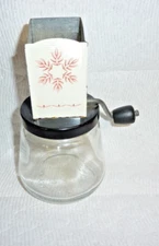 Androck 49 nutmeg nut  grinder - vintage