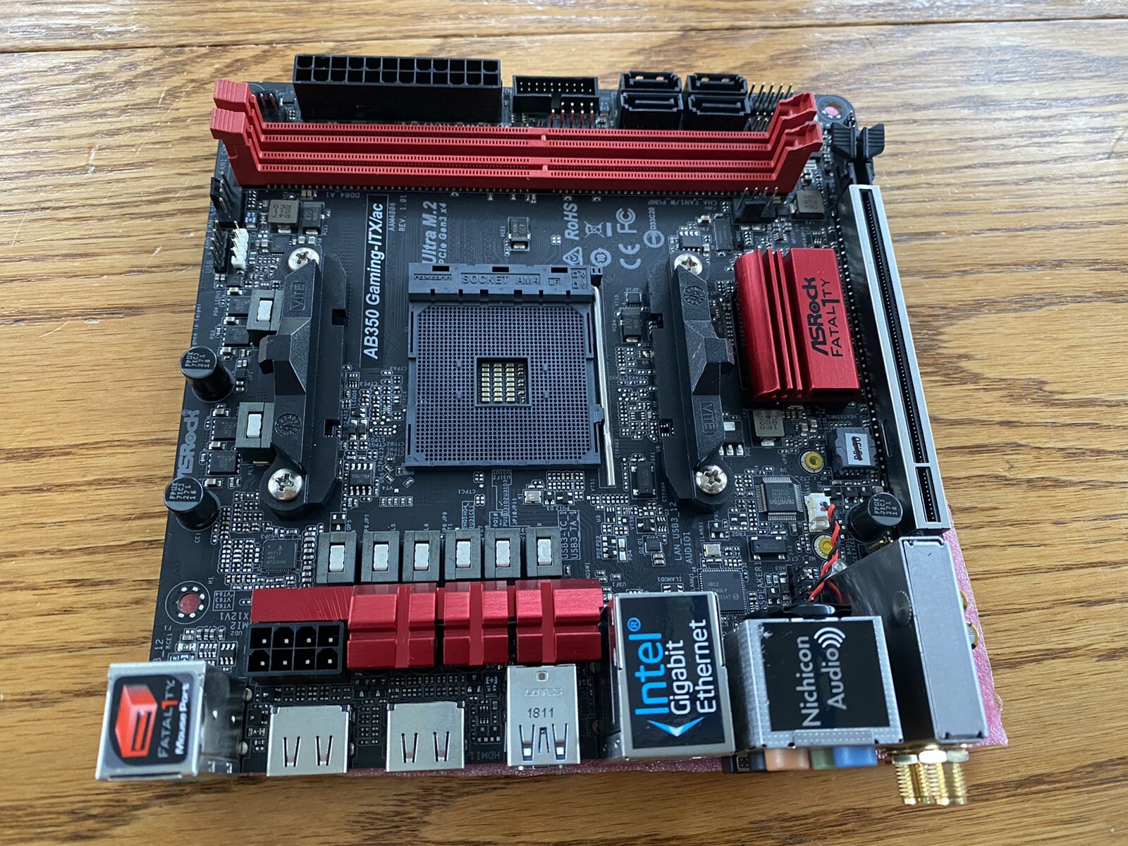 Asrock Fatal1ty Ab350 Gaming Itx Ac Am4 Amd Mini Itx Motherboard Ebay