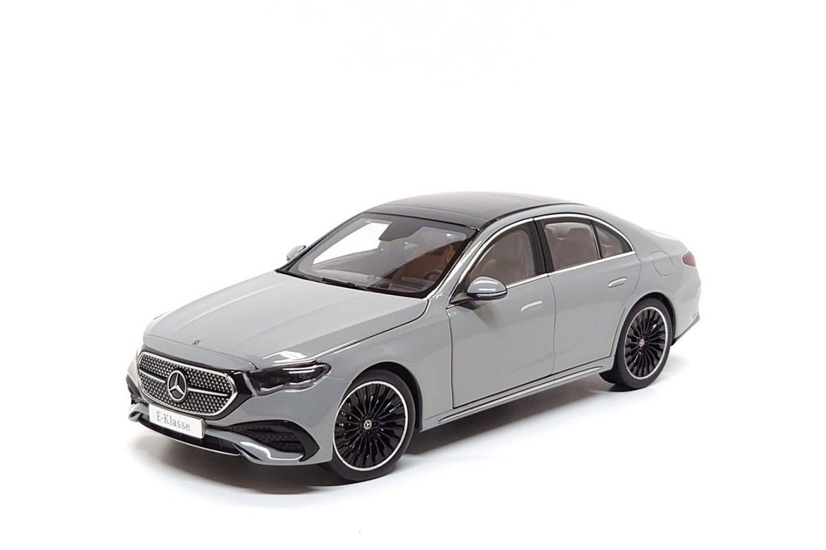 iScale 1:18 Mercedes-Benz E-Class (W214) AMG-Line in Alpine Grey
