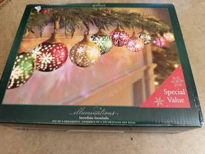 Retired Hallmark Illuminations Snowflake Snowballs Set  9 Ornaments 2005 string