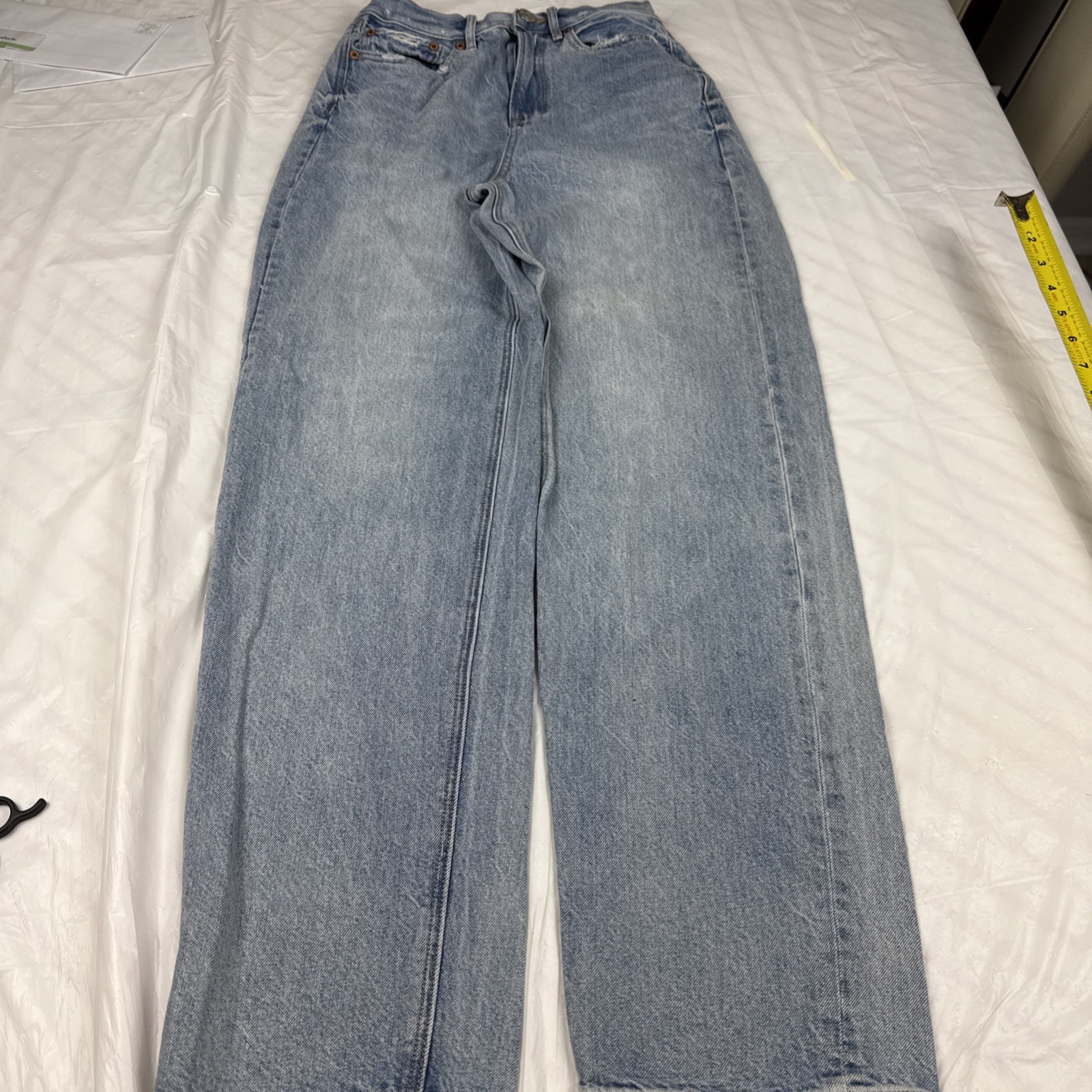 AE Dreamy Drape Stretch Super High-Waisted Baggy Wide-Leg Jean