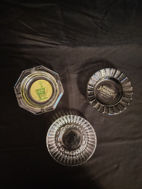 Vintage Collection of Hotel Ashtrays-Holiday Inn Howard Johnson's NY Super 8 Lot