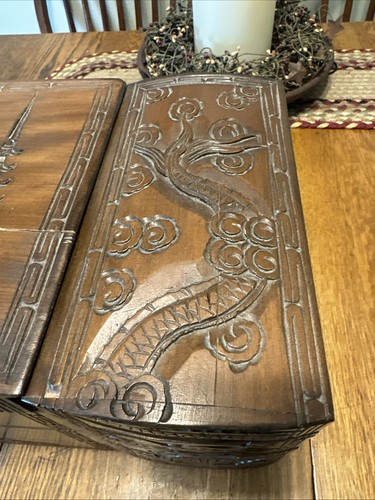 BELLISSIMO Portagioie Musicale Vintage Cinese Legno Drago Intarsiato 2 Cassetti - Foto 18 di 24