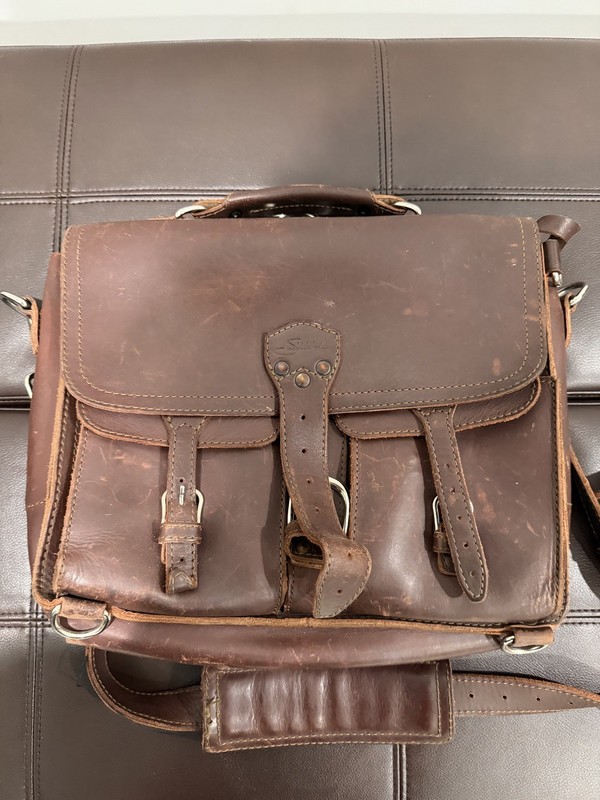 Saddleback Thin Front Pocket Bag