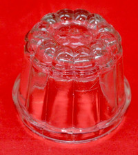 GENUINE VINTAGE:  SMALL JELLY / BLANCMANGE / DESSERT - HEAVY PRESSED GLASS MOULD