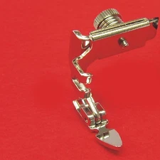  Adjustable Zipper Foot For SINGER Featherweight 221 & 222 # 161127