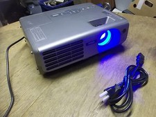 NEW Epson EMP-61 LCD Projector M1  FREE SHIPPING 
