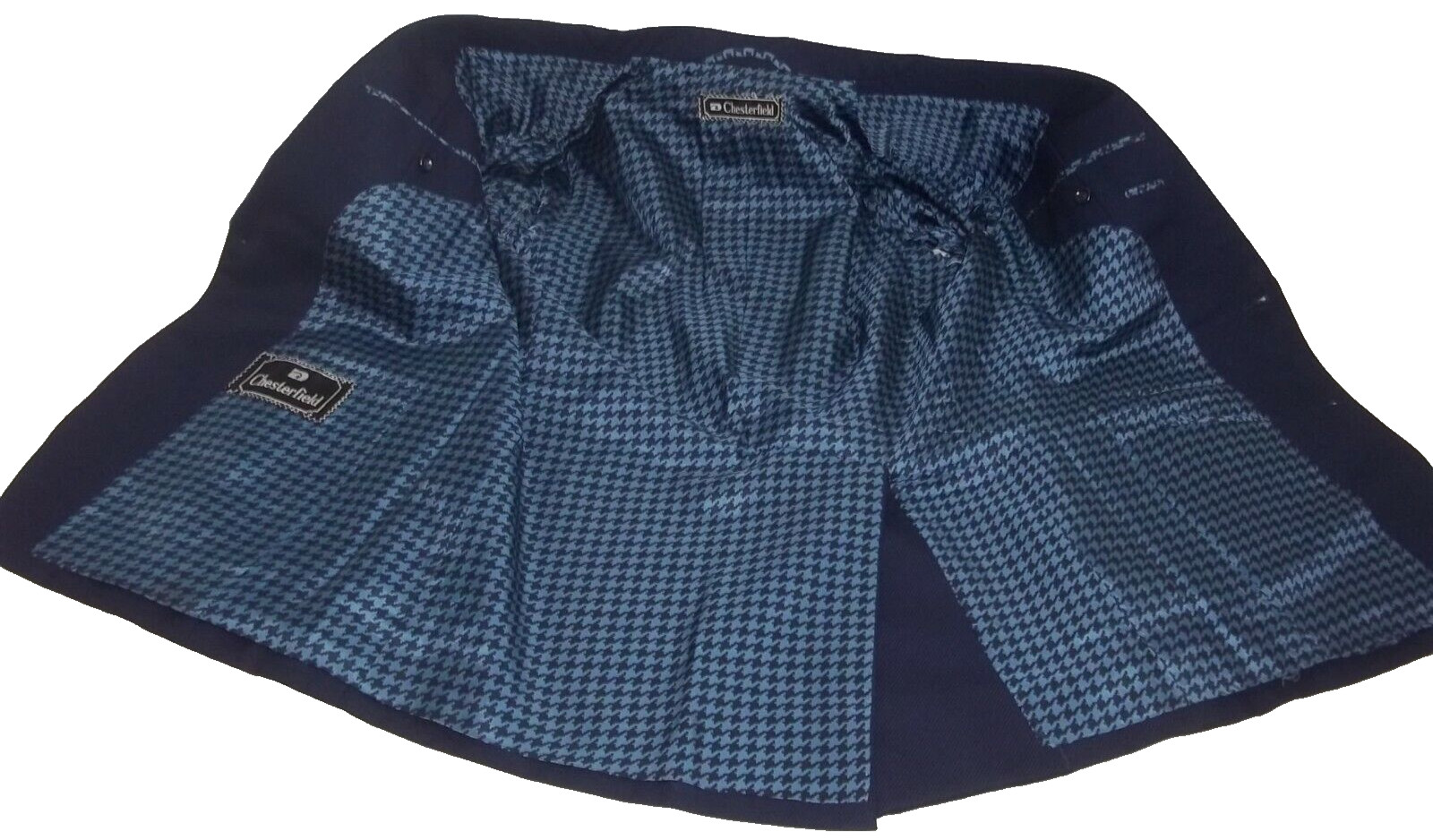 ]] Chesterfield Solid Navy Blue 2Button Center Ve… - image 9