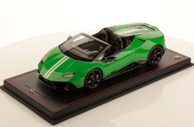 MR 1:18 LAMBORGHINI HURACÁN EVO SPYDER 60TH Verde Viper in Vitrine