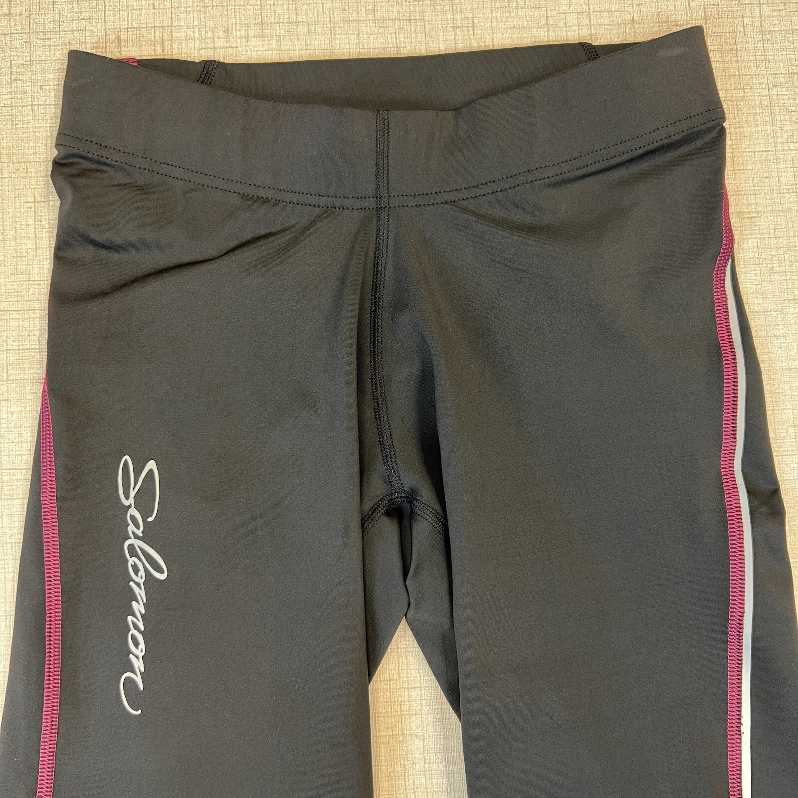 Salomon Running Tights Womens XS Extra Small Drawstring Capri Sweat Wick Stretch