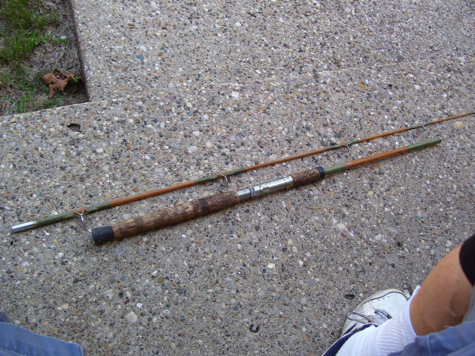 Vintage California Tackle Nypoxy Glass Fishing Rod GOLDEN SABRE 7' ROD