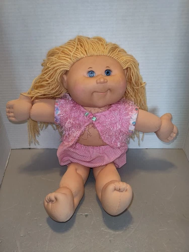 Cabbage Patch Doll 2004 Play Along Ltd. Blonde Blue Eyes Pink Clothes Used