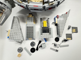 LEGO Star Wars: Millennium Falcon (4504) - INCOMPLETE w/ Figs - **PLEASE READ**