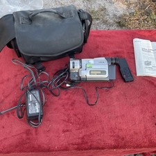 Sony Handycam CCD-TRV75 Hi-8 Analog Video Camcorder 360X Digital Zoom Complete