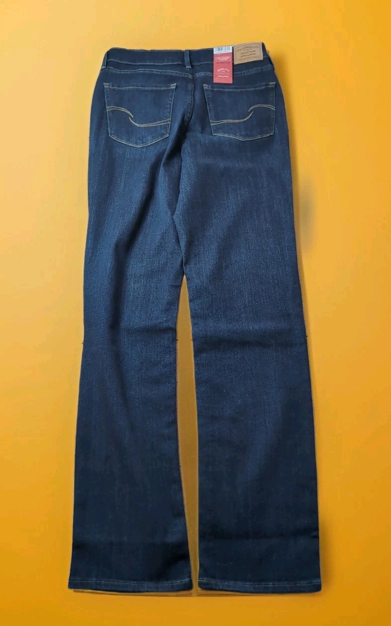 Signature by Levi Strauss Women's Mid Rise Straight Leg 4M Stretch Denim Jeans  thumbnail 2