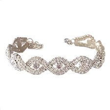 Elegant Deluxe Austrian Crystal Bracelet Women Infinity Rhinestone Bangle