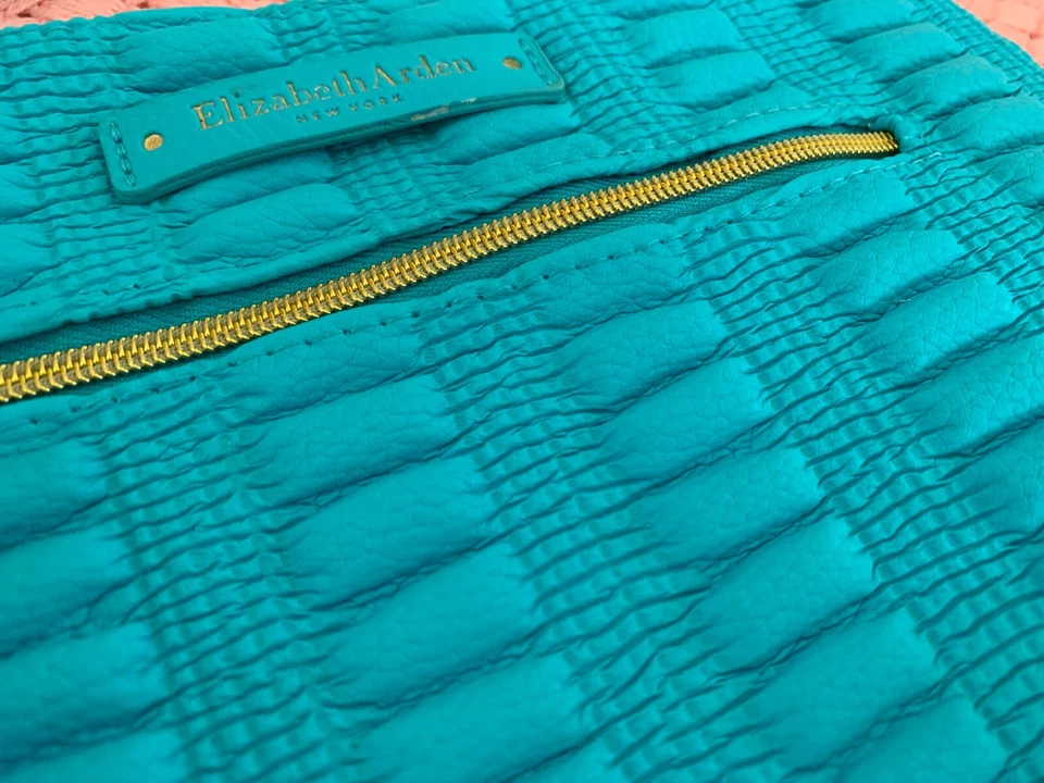 Nuevo Elizabeth Arden NeonBlue pvc-Cuero Bolso de Mano Cosméticos Bolsa de Viaje BOLSO DE MAQUILLAJE Foto 4 de 4