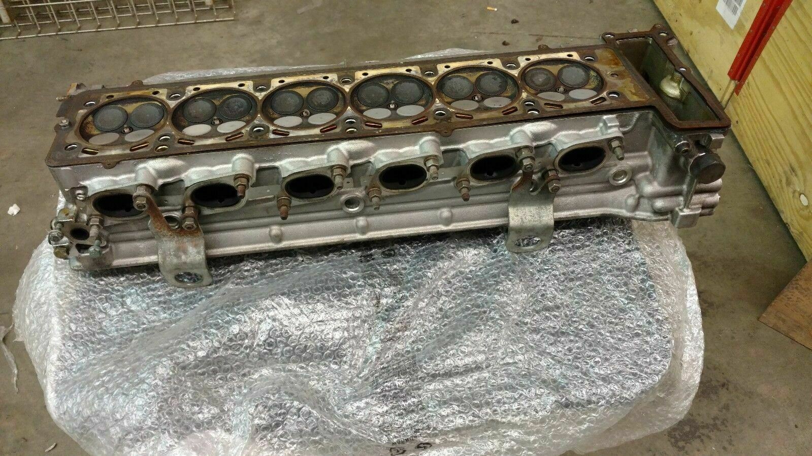 LAMBORGHINI MURCIELAGO LP640 PASSENGER SIDE ENGINE CYLINDER HEAD OEM 460537001 