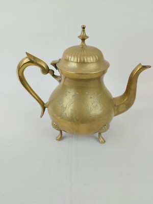 Petite théière chinoise antique en bronze sculptée - Années Petite théière chinoise antique en bronze sculptée - Années