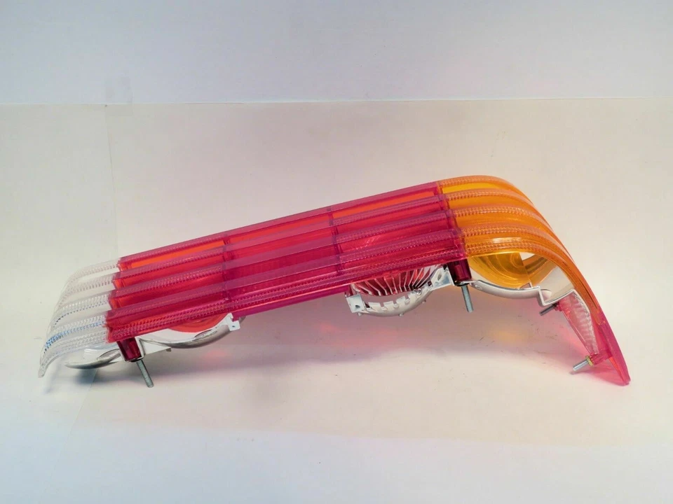 尾灯镜头右手适用于梅赛德斯奔驰 350SL 450SL 450SLC 380SLC & 560SL — 第 4/4 张图片