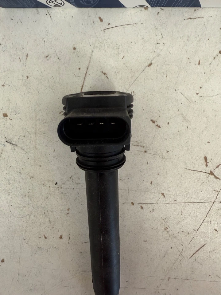 Bosch Ignition Coil for AUDI LAMBORGHINI SEAT SKODA VW 06D905115D 06E905115 - Image 4 of 4