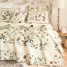 DaDalogy Enchanted Meadow Quilt Set - Victoria Garden Bedsrpead with shams Queen