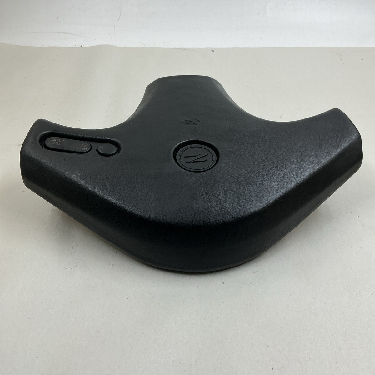 1990-96 Nissan 300zx Z32 Center Steering Wheel Cruise Horn Button