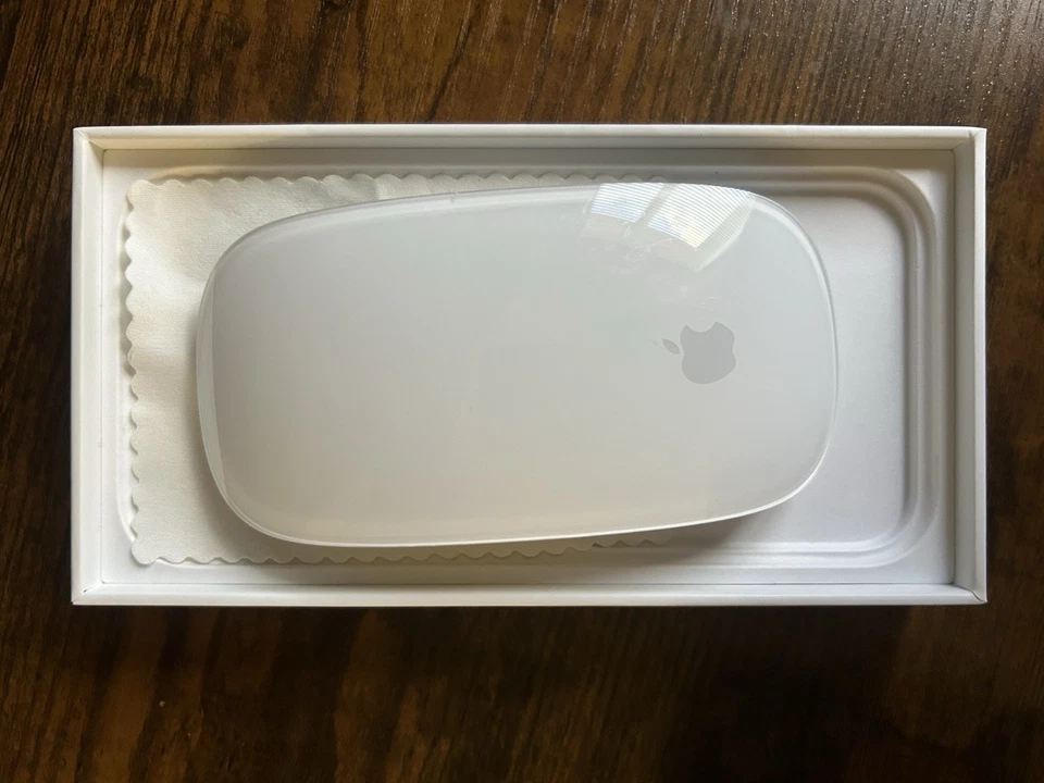 Клавиатура Apple A1657 Magic Mouse 2 Bluetooth беспроводная белая - Изображение 4 из 4