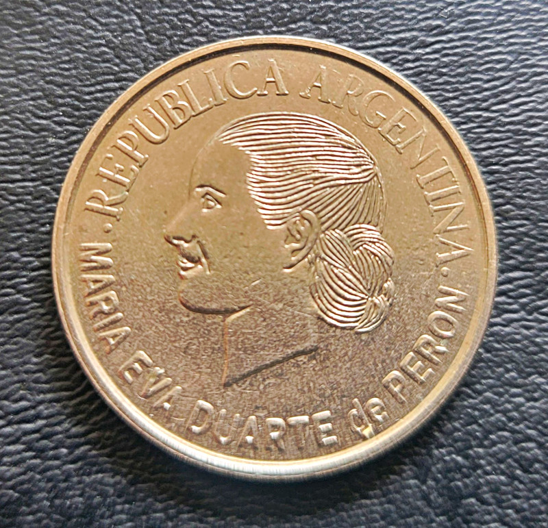 Argentina 2 Pesos 2002 Evita Maria Eva Duarte de Peron KM#113 Aluminum-Bronze