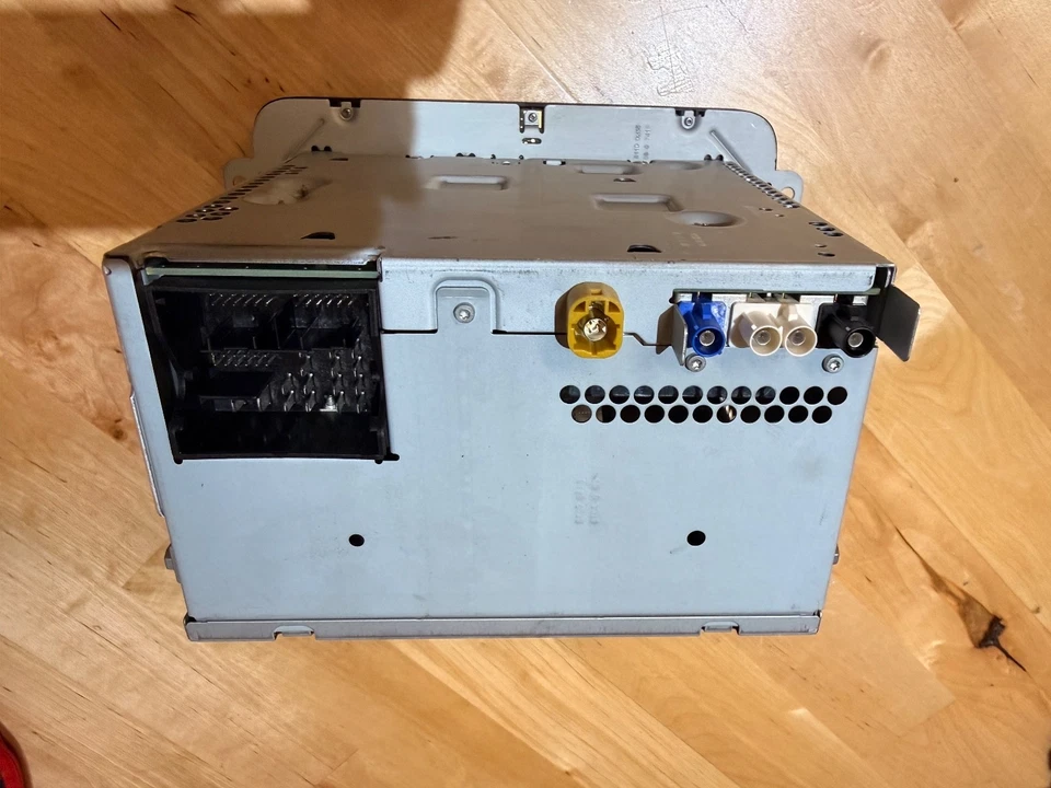 Volkswagen 5C0035680G Discover Media Komplettpaket - Schwarz - Bild 3 von 4