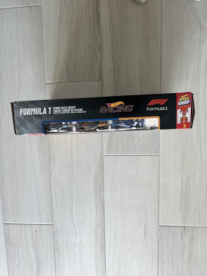 Hot Wheels Formula 1 Sprint Race Track Set 2025 | New In Hand 3-Car Racing - Image 4 of 4