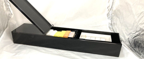 LOT #2 LECTURER'S CHALKS 29 STICKS IN STEEL CARRYING CASE - Picture 4 of 5