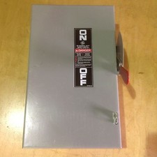 GE TG3222 60 AMP 240 VOLT  FUSIBLE 2 POLE DISCONNECT