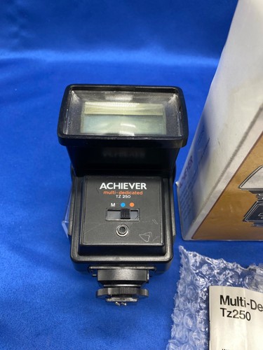 Achiever TZ250 flash multi-dedicated auto thyristor camera flash in original box - Picture 7 of 10