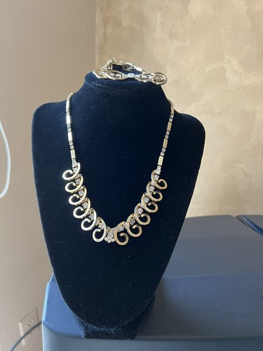 Sarah Coventry Necklace Set Golden With Rhinestones Sarah Cov SAC