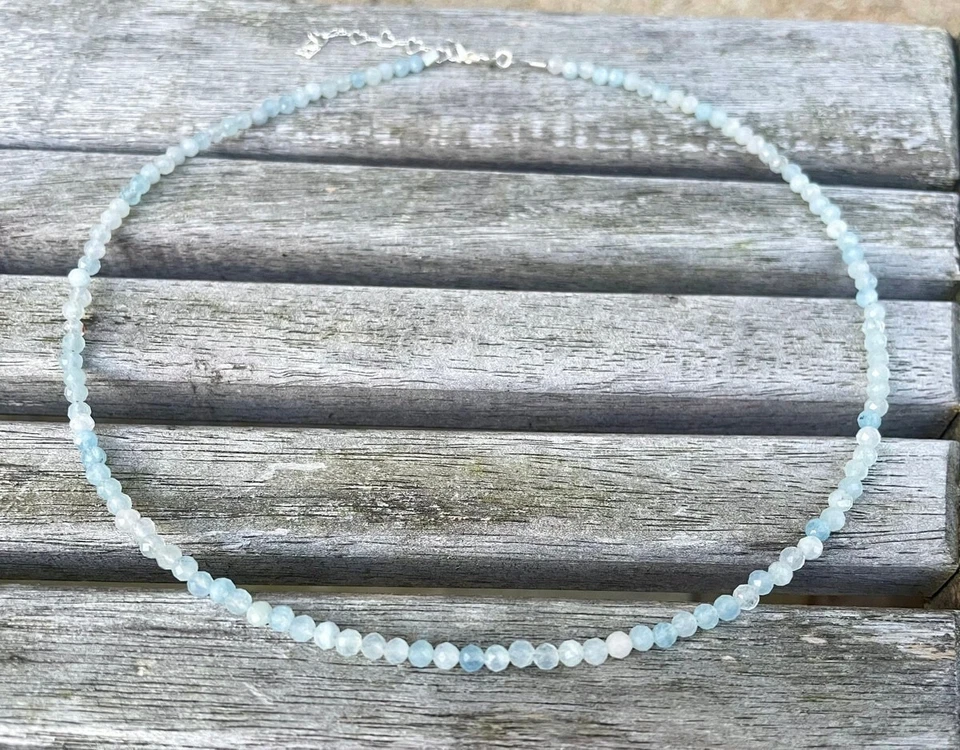 Gargantilla de piedra aguamarina natural con cuentas cristal curativo Foto 4 de 4